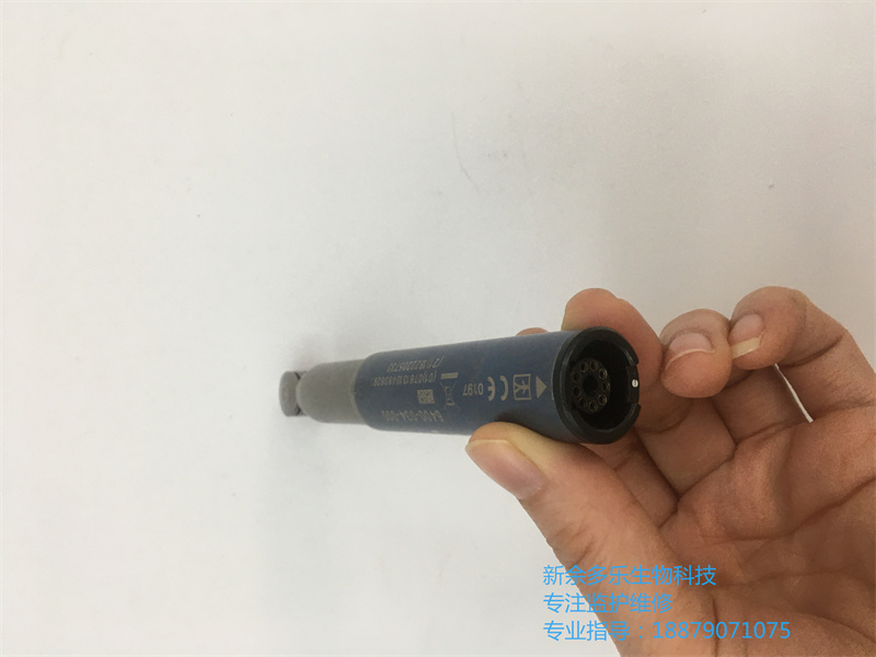 Stryker RemB 電動矢狀鋸 6400-034-000二手 (3).jpg Stryker RemB 電動矢狀鋸 6400-034-000二手 (3).jpg